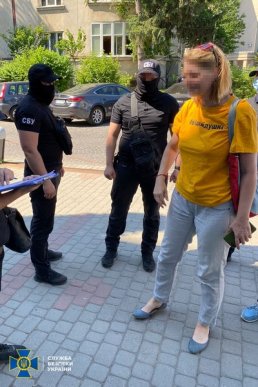 На Закарпатті СБУ блокувала схему продажу гуманітарної допомоги – 03