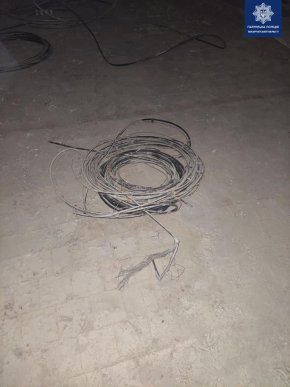 Двоє чоловіків вночі проникли на приватну територію у Мукачеві – 06 Двоє чоловіків вночі проникли на приватну територію у Мукачеві – 06