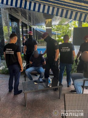 В Ужгороді затримали організатора замовного вбивства: відео затримання – 01