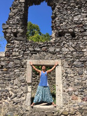 Лідера гурту "ТНМК" вразила "українська" відсутність доріг на Закарпатті – 02 Лідера гурту "ТНМК" вразила "українська" відсутність доріг на Закарпатті – 02