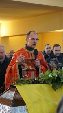 Мукачево навколішках попрощалося із Героєм, який захищав Маріуполь – 07