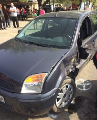 Потрійна ДТП в обласному центрі: зіткнулись "Mitsubishi", "Ford" та "Skoda" – 01 Потрійна ДТП в обласному центрі: зіткнулись "Mitsubishi", "Ford" та "Skoda" – 01