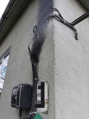 У Виноградові горів автомобіль – 03