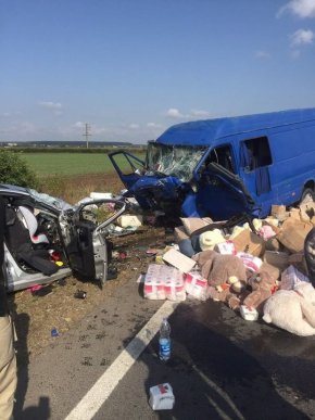 Мікроавтобус із Закарпаття потрапив у ДТП: загинуло 4 людей, серед них маленькі діти – 02