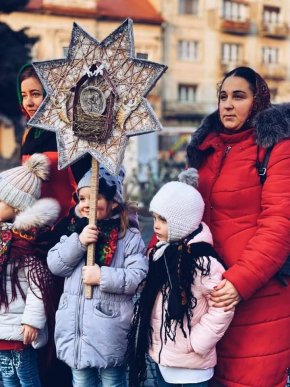 Маленькі мукачівці влаштували свято у центрі міста – 08