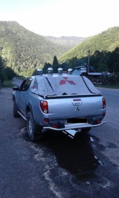 На Рахівщині прикордонники затримали контрабандиста, який перевозив 10 тисяч пачок сигарет – 02