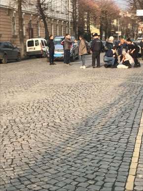 Автомобіль збив неповнолітнього пішохода – 02