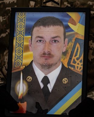 В Ужгороді провели в останню путь полеглого захисника – 02