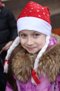 В Ужгороді "католицькі" миколайчики привітали містян зі святом – 14