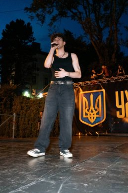 В Ужгороді під час благодійного заходу було зібрано понад 72 тисячі гривень на ЗСУ – 07