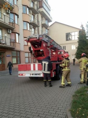 Передали матері сина: на Закарпатті хлопчик опинився у небезпеці – 02