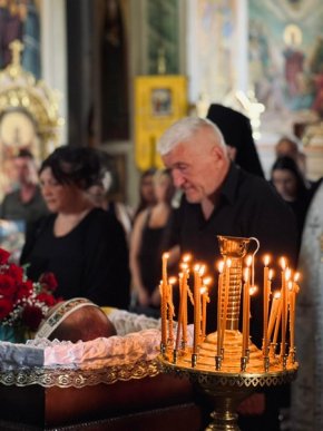 Мукачево попрощалося із загиблим на війні Героєм – 02 Мукачево попрощалося із загиблим на війні Героєм – 02