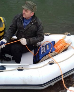 Тіло зниклого безвісти чоловіка шукали у водоймі на Ужгородщині – 04