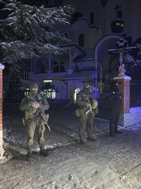 СБУ проводить обшуки в одному з найвідоміших храмів Закарпаття – 02 СБУ проводить обшуки в одному з найвідоміших храмів Закарпаття – 02