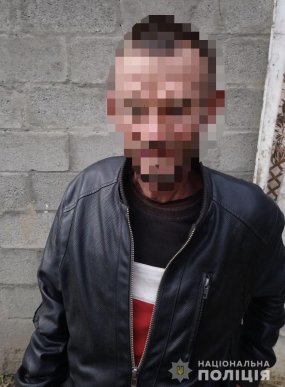 У Мукачеві чоловік зайшов до будинку 20-річної дівчини і скоїв злочин – 01