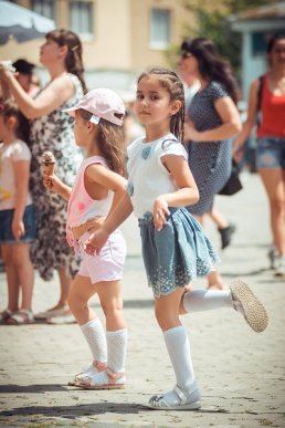 В Ужгороді дітям організували солодке свято – 09