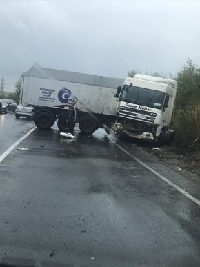 Поблизу Зняцева сталась ДТП. Утворились кілометрові затори – 02