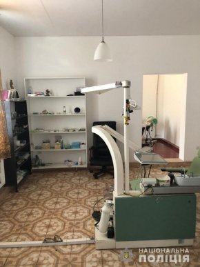 На Мукачівщині лікар-стоматолог торгував наркотиками – 03 На Мукачівщині лікар-стоматолог торгував наркотиками – 03