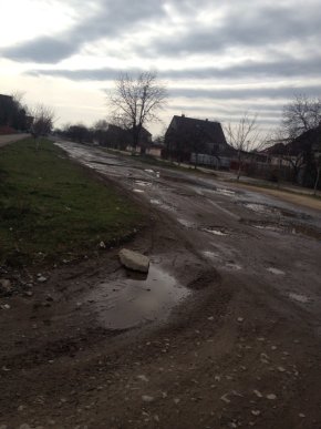 Геннадій Москаль: "Розбиті вщент мукачівські вулиці можна використовувати хіба під танкодром" – 08