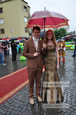 Парад випускників в центрі Мукачева: як це було (ФОТО) – 45