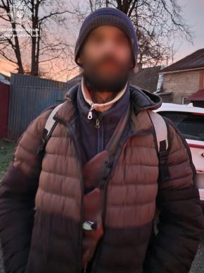 В Ужгороді увагу поліції привернув підозрілий чоловік – 01
