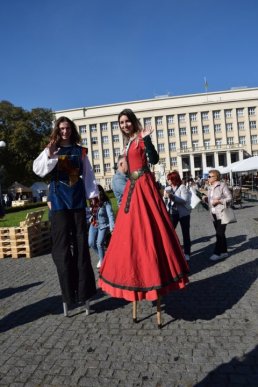 На головній площі Закарпаття відкрили фестиваль "Чеські дні" – 13