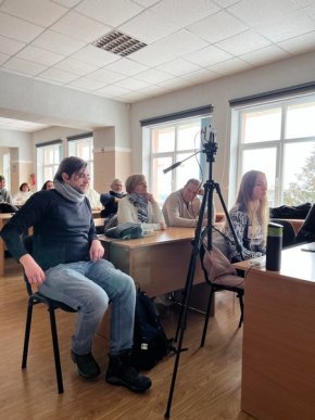 В УжНУ проводять лекції для переселенців про історію та культуру Закарпаття – 06 В УжНУ проводять лекції для переселенців про історію та культуру Закарпаття – 06