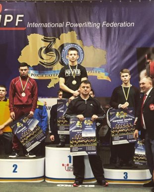 Мукачівські спортсмени вибороли три «золоті» нагороди на чемпіонаті України з жиму лежачи – 03