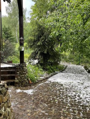 У селі на Мукачівщині випав град – 01