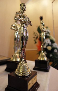 Як в Ужгороді "Лідерів року" нагороджували (ФОТО) – 01