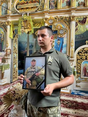 У селі на Мукачівщині поховали прикордонника, який загинув на війні – 03 У селі на Мукачівщині поховали прикордонника, який загинув на війні – 03
