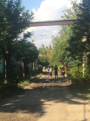 Ольга Фреймут завітала до Хуста та пройшлася на каблуках по місцевих калюжах – 11