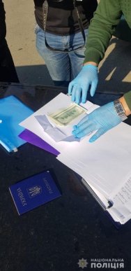 Поліцейські затримали злочинне угруповання, яке очолювала жінка – 01