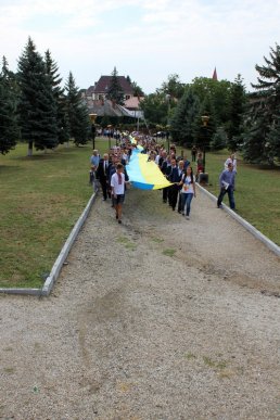 У День Прапора в Ужгороді відбулась святкова хода – 07