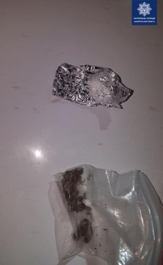 В Ужгороді чоловік їздив містом під кайфом – 02