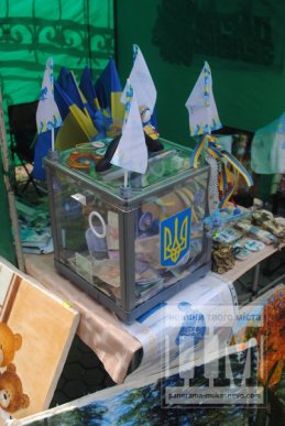 Мукачівські освітяни передали на потреби військових майже 35 тисяч гривень (ФОТО) – 02