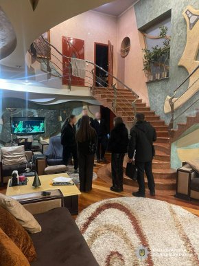 Слідчі повідомили про підозру депутату Ужгородської міської ради – 01