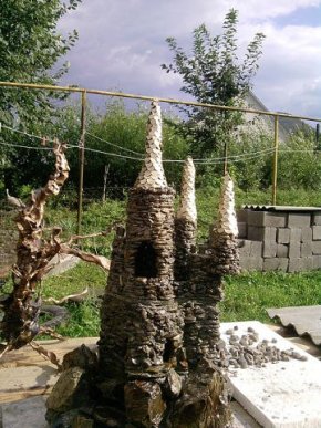 Закарпатець виготовляє фантастичні мініатюрні фортеці, кам’яні палаци, храми та дивовижні вироби з дерева – 03