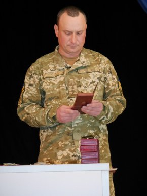 В Ужгороді нагородили військових 15-го окремого гірсько-піхотного батальйону – 18