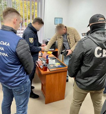 Рух тимчасово призупинений: що трапилось в одному з районів Закарпаття – 05