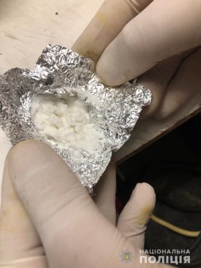 У Берегові провели обшук у помешканні 24-річного хлопця – 03