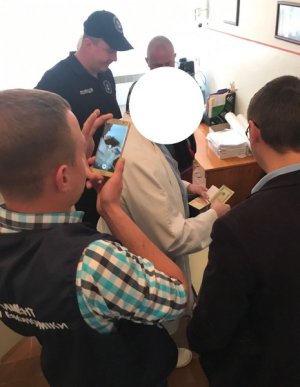 На хабарі викрили завідуючого пологовим відділенням районної лікарні – 02