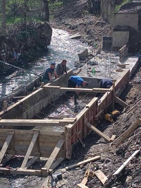 На Закарпатті проводять ремонт доріг на трьох ділянках – 02