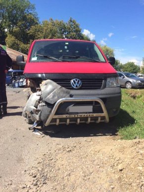 Поліція показала фото жахливої ДТП, у якій постраждали четверо людей – 03