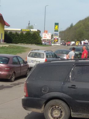 На двох пунктах пропуску на кордоні зі Словаччиною спостерігаються кілометрові черги – 07