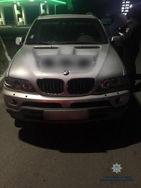 Нахабний мукачівець заправив авто і не розрахувався за пальне – 01 Нахабний мукачівець заправив авто і не розрахувався за пальне – 01