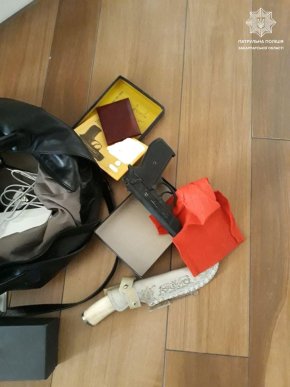 В Ужгороді чоловік із ножем у руках напав на дружину – 02