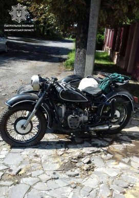 Патрульні розшукали крадіїв раритетного мотоцикла – 01 Патрульні розшукали крадіїв раритетного мотоцикла – 01