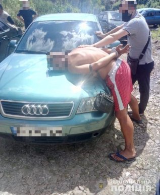 Поліція затримала торговця метамфетаміном – 01 Поліція затримала торговця метамфетаміном – 01