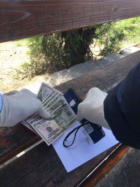 В обласному центрі СБУ затримала на хабарі трьох співробітників внутрішньої безпеки ДФС, – ЗМІ – 02